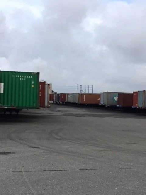 shipping-container-storage-tacoma-e5e1f69a-640w